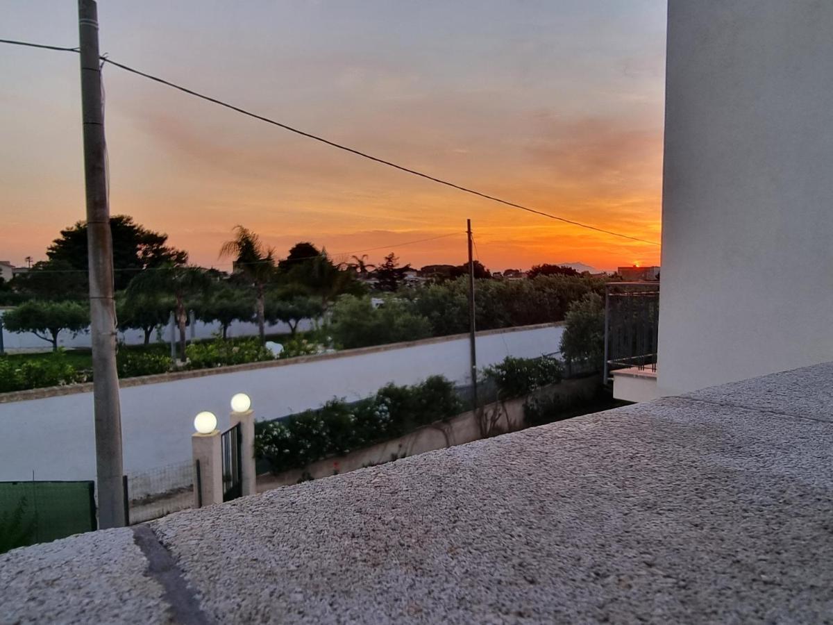 Al Vecchio Carrubo - Lovely 2-Rooms House & Patio Marsala Exterior foto